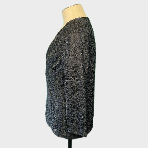 Macy’s Black Textured Faux V-Neck Lined 3/4 Sleeve Blouse Top Petite Medium ✨ - Picture 2 of 11